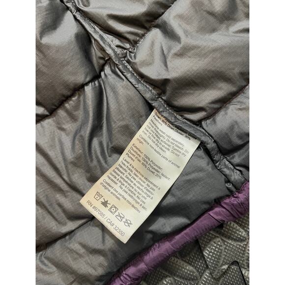 OUTDOOR RESEARCH DOWN PUFFY VEST Women's S Transcendent Down 2 Tone Purple Gray - Picture 8 of 9